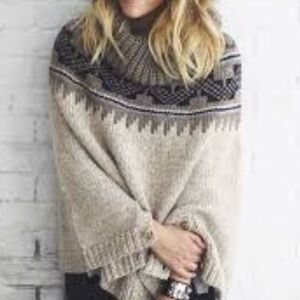 ❤️ AEO | LIKE NEW!! Tribal Sweater Poncho